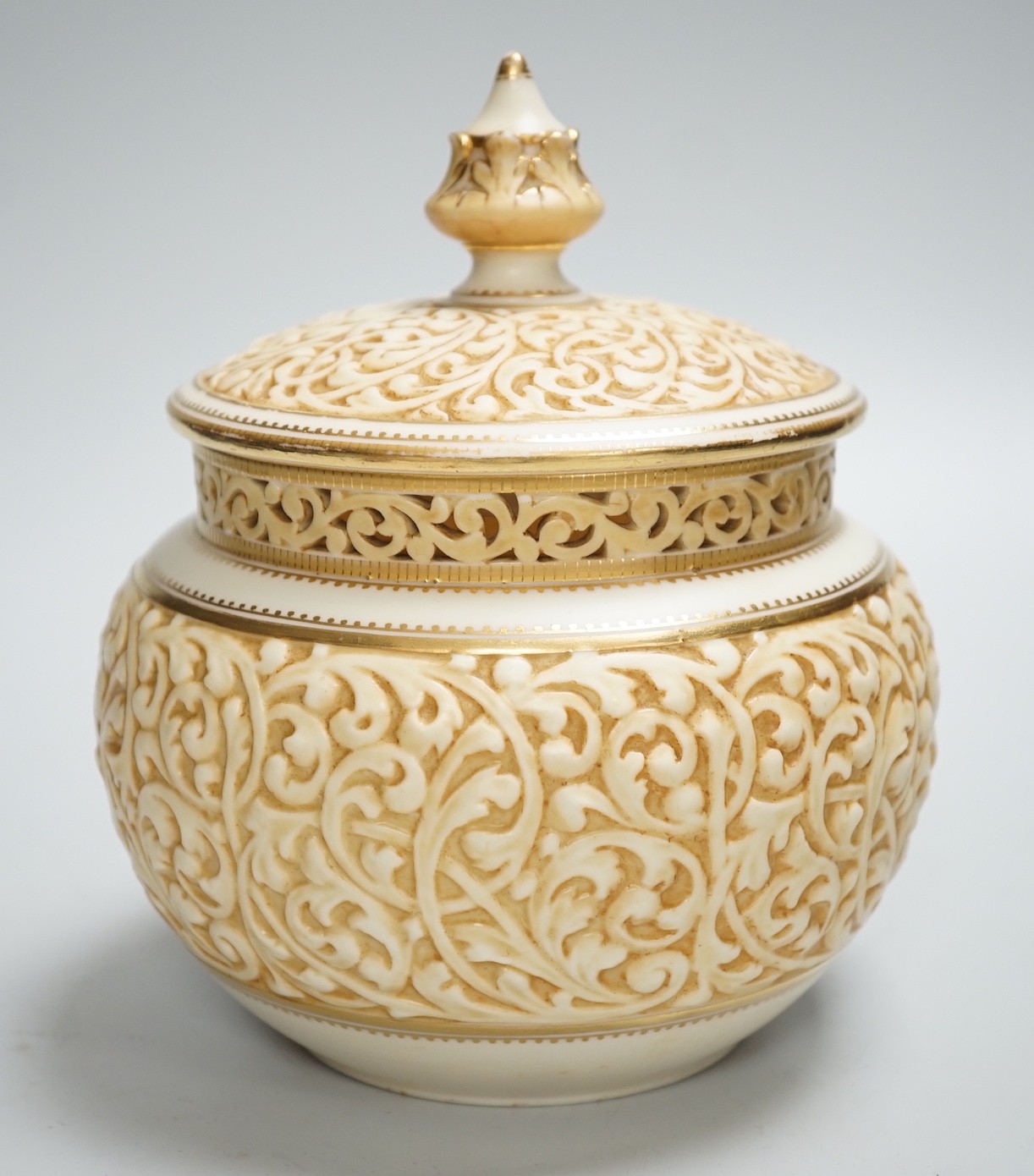 A Grainger and Co, Worcester pot pourri pot, cover and inner lid. 17cm high